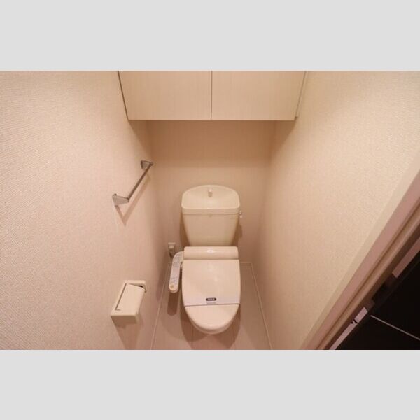 COMFOR105号室 温水洗浄暖房便座