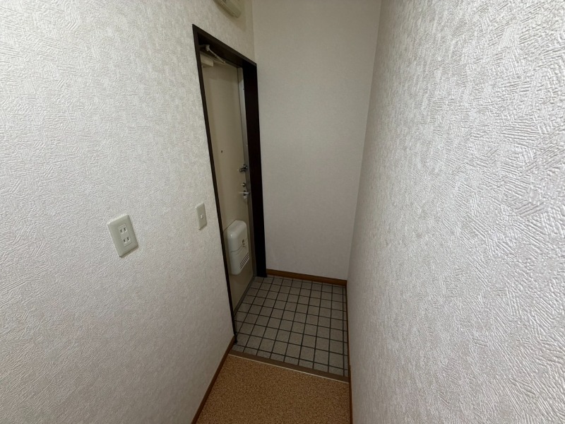 横尾ビル3階 玄関