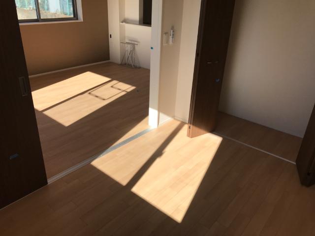 ラフィネスＡ 室内