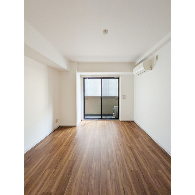 ステラレジデンス横浜415号室 リビング