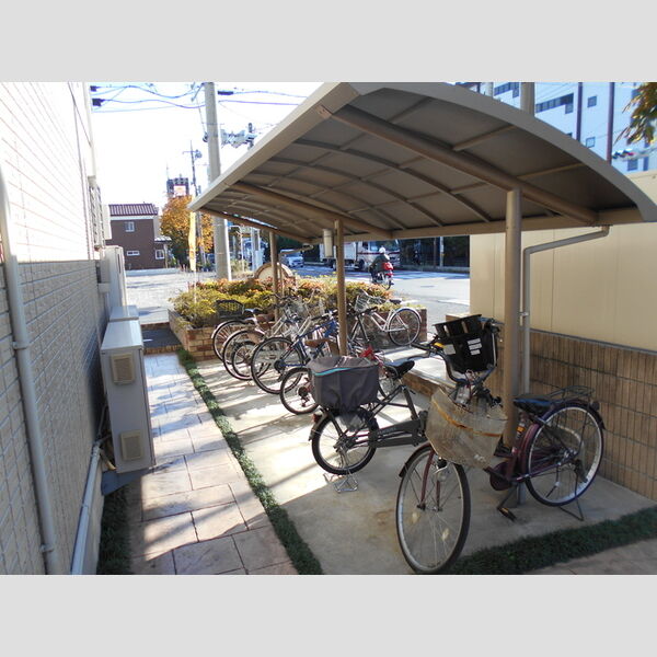 アプリコットガーデン　B 駐輪場