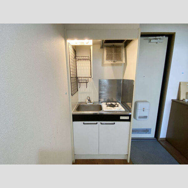 フラットエイト 201号室　キッチン