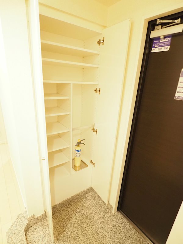 レジディアタワー目黒不動前9階 収納