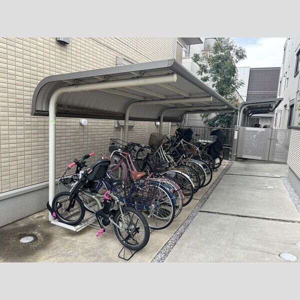 フェリオ 駐輪場