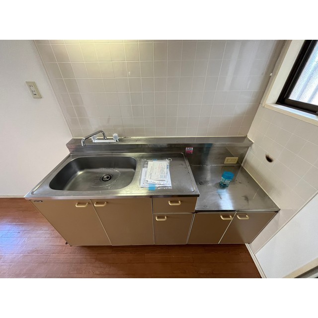 稲丘アームス キッチン