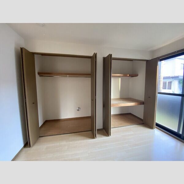 ベルドール101号室 収納