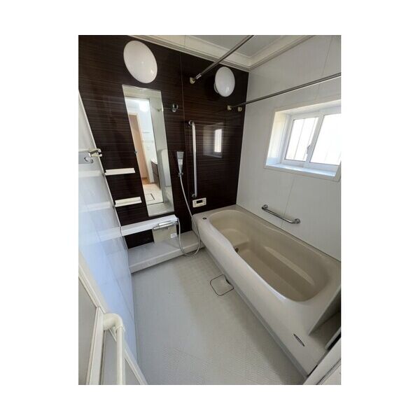 能ヶ谷四丁目戸建C101号室 お風呂