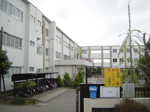 サンモール湘南 柳島小学校まで50ｍ