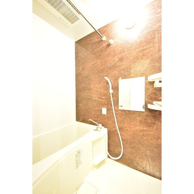 CRESCENT COURT 内観