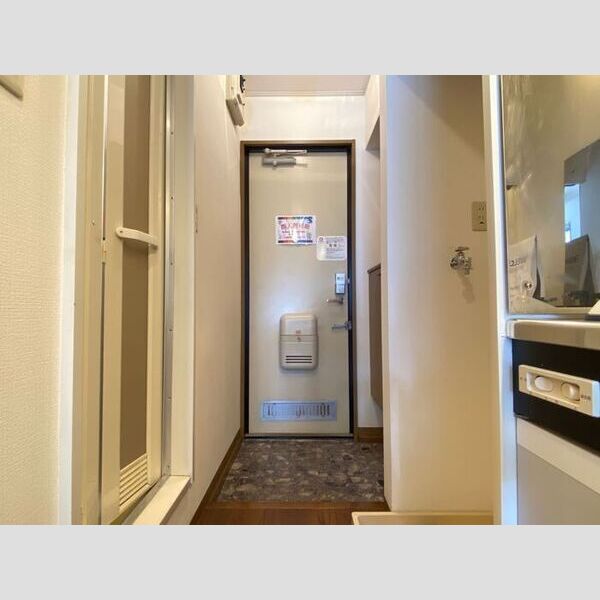 キャッスル多摩川 101号室　玄関