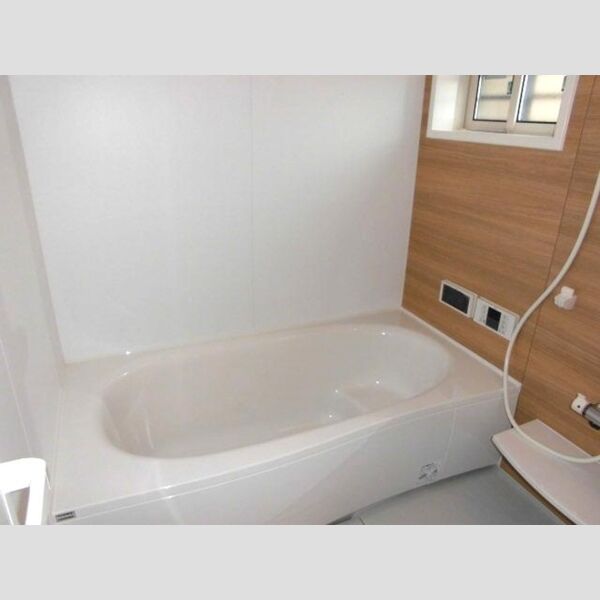 シャインアイリス　Ⅱ102号室 一坪風呂(浴室TV付)