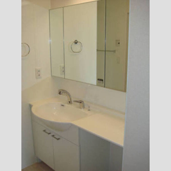 ベルグレイス湘南　A 洗面化粧台