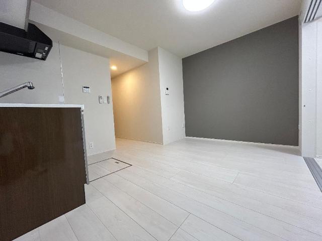 グランプラム本町（ＧｒａｎＰｌｕｍ本町）105号室 リビング