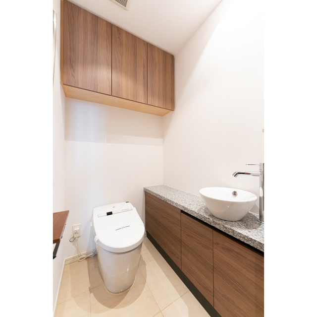 ウェリス高輪 WC　手洗いカウンター付き　2026年2月撮影