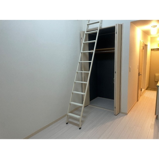 エクセレント三ツ沢B棟203号室 内観