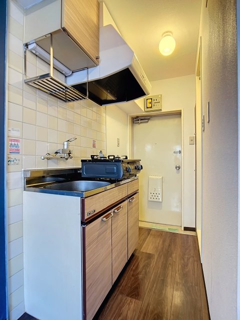 メゾン・ド・ジョワ1階 玄関