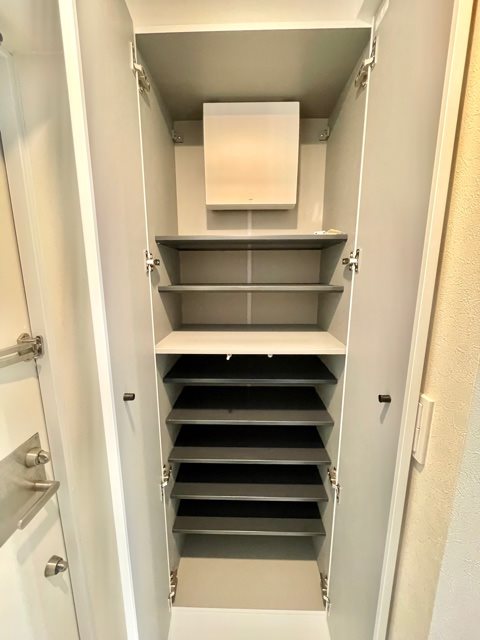 レジディア渋谷8階 収納