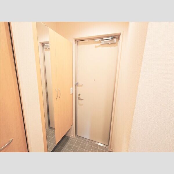 グレイス色葉 玄関