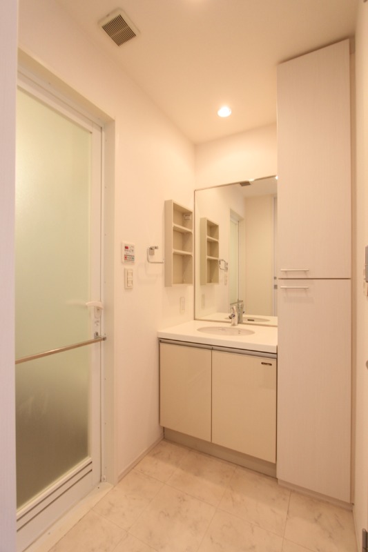 ウィスティリア大森山王501号室 同建物別部屋の参考画像