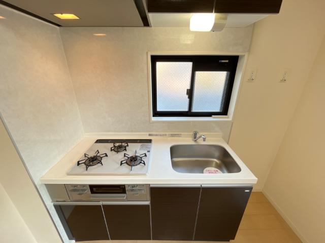 アンビシャス千葉城前202号室 3口ガスコンロ