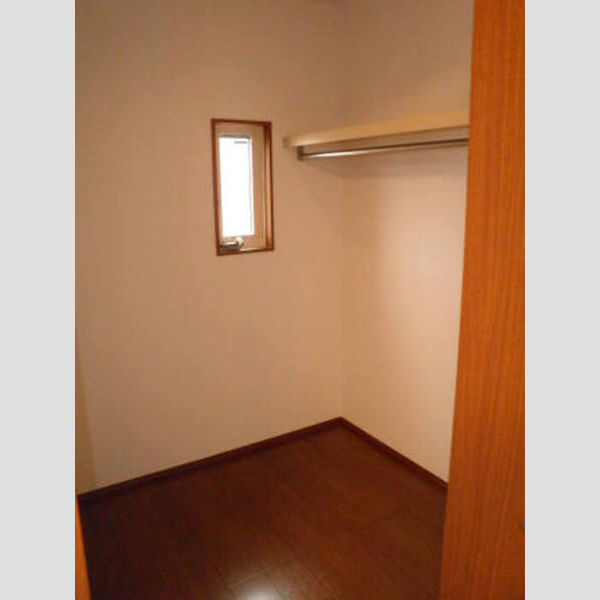 ヴェール203号室 ウォークインクローゼット