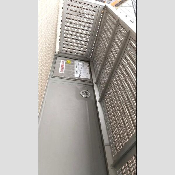 ハイクレア篠崎301号室 バルコニー