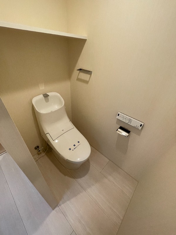 ＶＥＲ ＦＬＡＴ トイレ