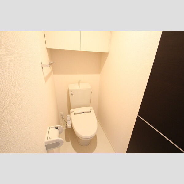 シトロンフレアⅡ 温水洗浄便座・上部収納付き!