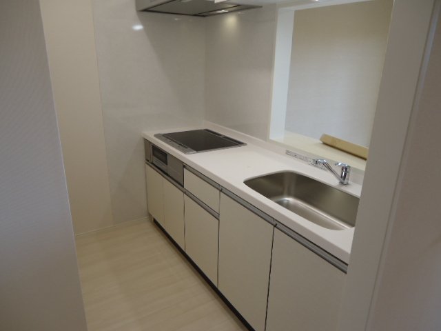 エレガンスエイト ３口ＩＨシステムキッチン