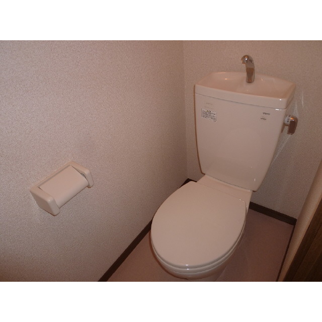 アムール 久々田 内観