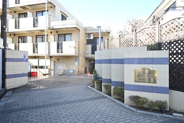 ダイアパレス氷川台1階 エントランス