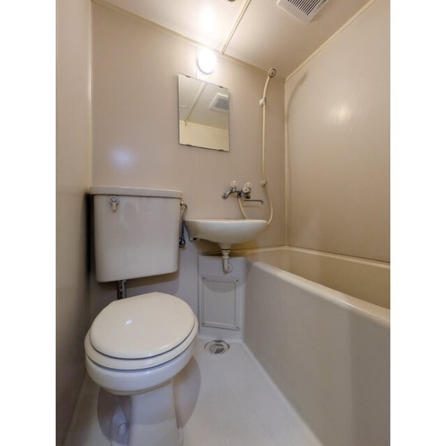 ハイツルミエール 内観