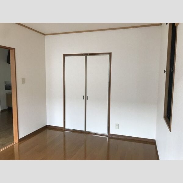 エミネンス201号室 洋室