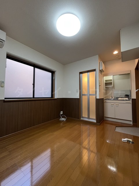 アーバンスクエア江原町Ａ棟0105号室 寝室