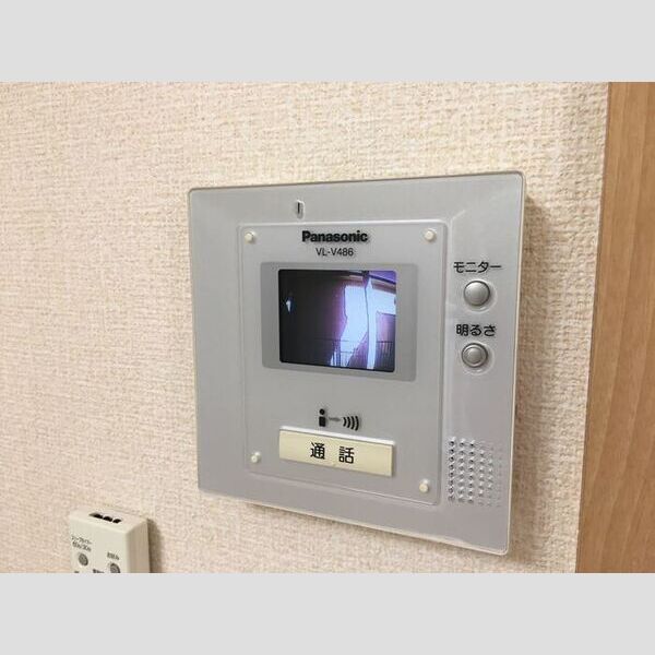 クレスト西戸部101号室 TVモニターフォン