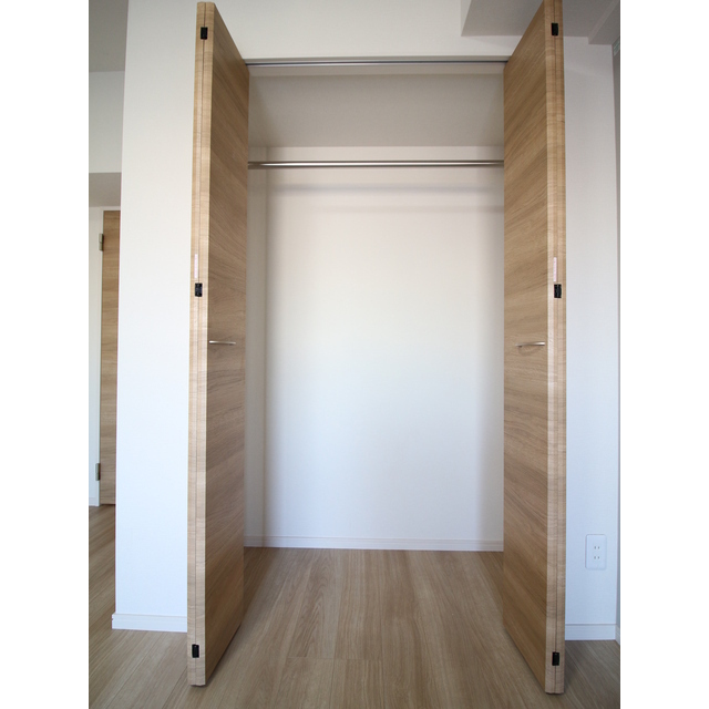 プレール・ドゥーク上中里101号室 クローゼット