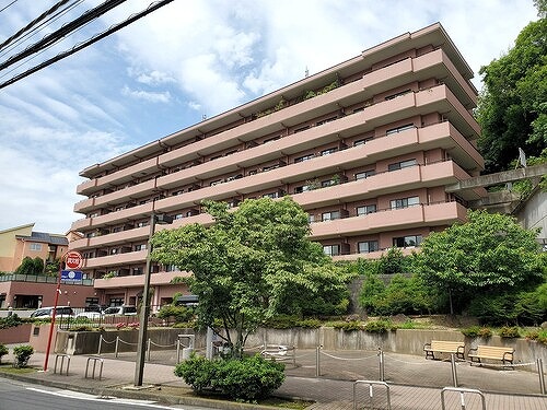 菊名レジデンシアプラザ2階 建物外観　※2024年6月撮影