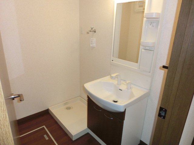 パラディ102号室 洗面