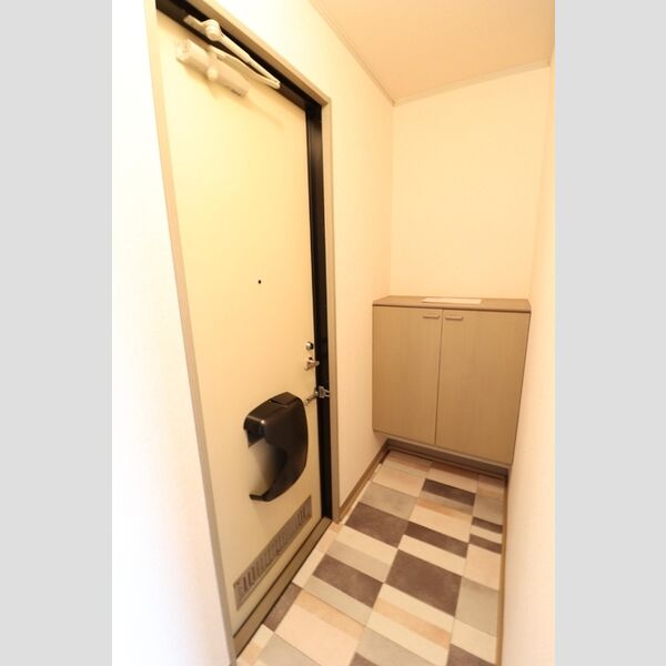 フリージアコート 玄関