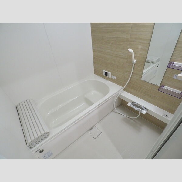 Regulus (レグルス)　C棟302号室 バス(一坪風呂)