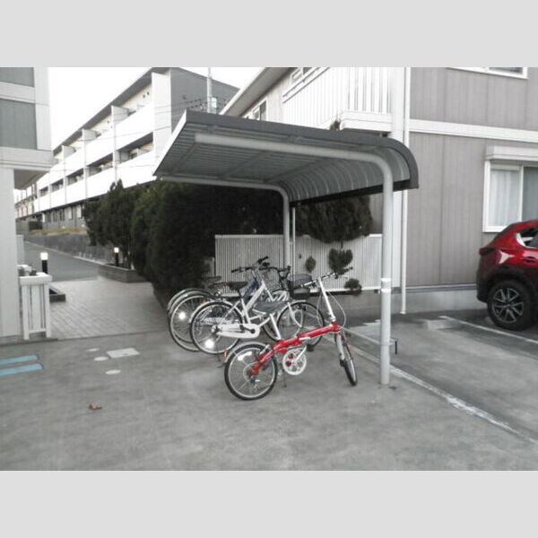 プレジオ白鳥　B 屋根付き駐輪場