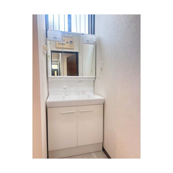 新座市道場2丁目戸建 洗面