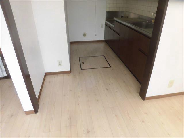 小田原市南町４丁目戸建1階 リビング