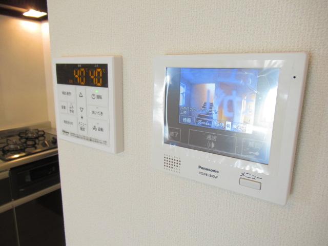イーストガーデン202号室 TVモニターホン