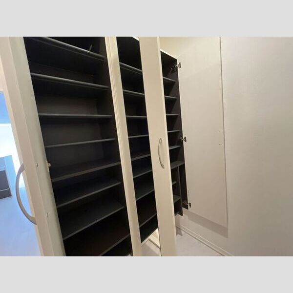 グラナーデ加賀 玄関