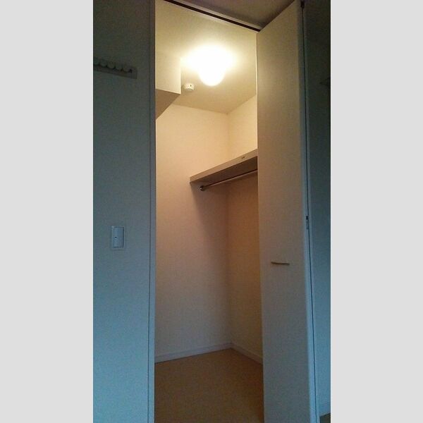 クロシェット　B ウォクインクローゼット