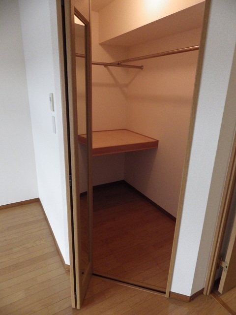 Ｓｅｎｔｉｒｅ0201号室 収納