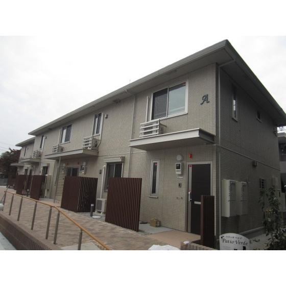 Ｐａｔｉｏ　Ｖｅｒｄｅ　Ａ・Ｂ・Ｃ2階 外観