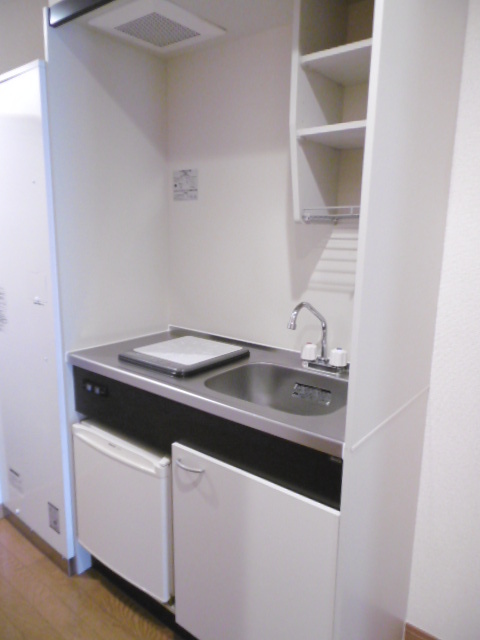 レオミノール明神町0106号室 キッチン