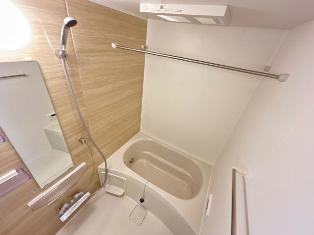 リノナル103号室 バス